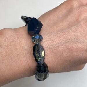 Bracelet Blue & Clear Opaque & Shiny Cut Beads with Tassel EUC OS Stretchy